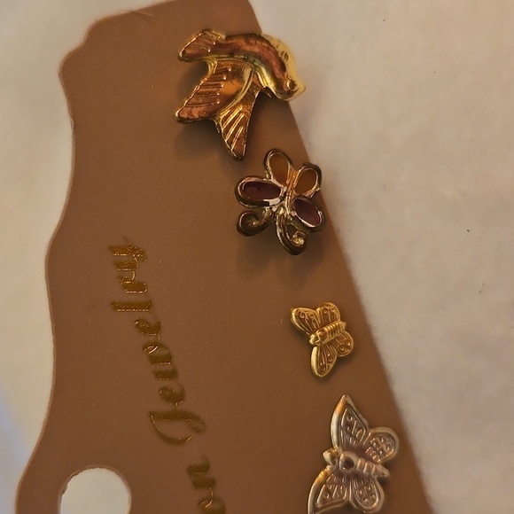 3/$30 Vintage Set of Six Fairycore Single Butterfly Ladybug Dove Earrings - Picture 3 of 3
